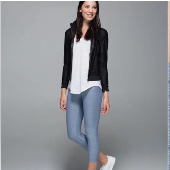 Lululemon Wunder Under Crop II *Full-On Luon - Picture 3 of 10